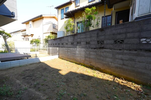 建物東南側にはあると嬉しいお庭付き♪